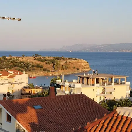 Apartment Lefkadi By The Sea