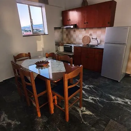 Apartment Lefkadi By The Sea